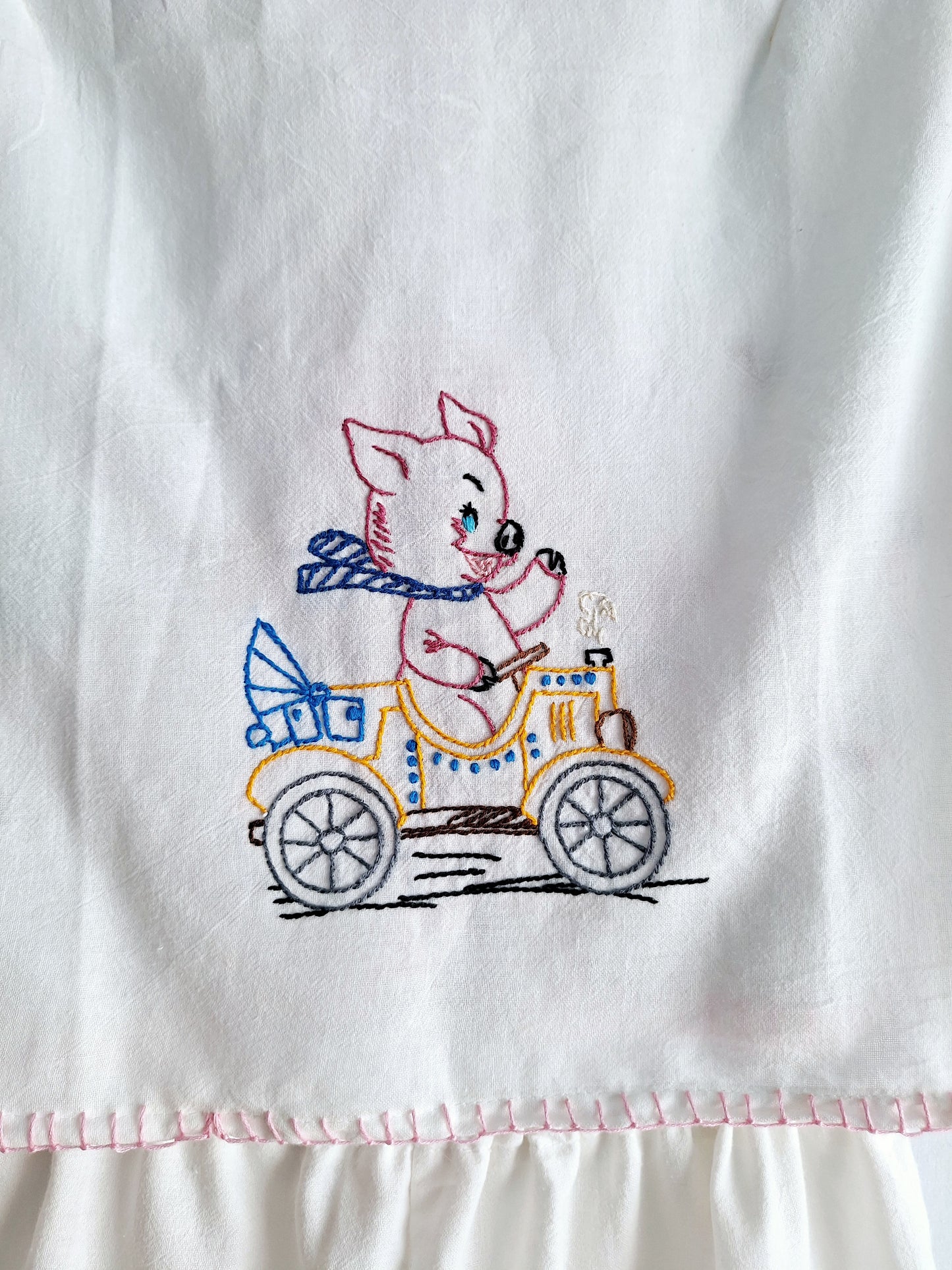 "PIGGY'S CHORES & FUN" 🩷🐷 TWO PIECES SET made with 7 vintage tea towels. FREE SHIPPPING!