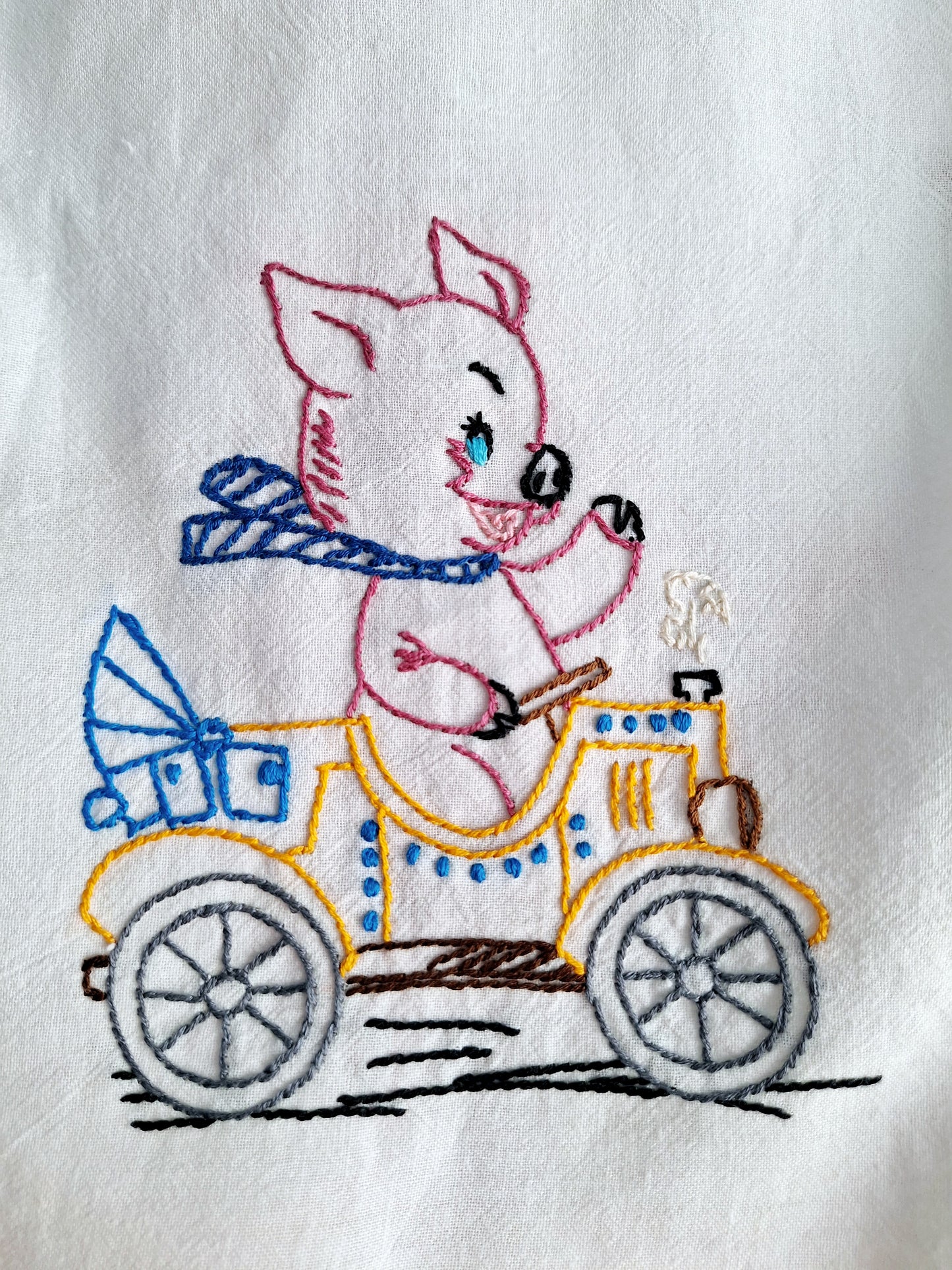"PIGGY'S CHORES & FUN" 🩷🐷 TWO PIECES SET made with 7 vintage tea towels. FREE SHIPPPING!
