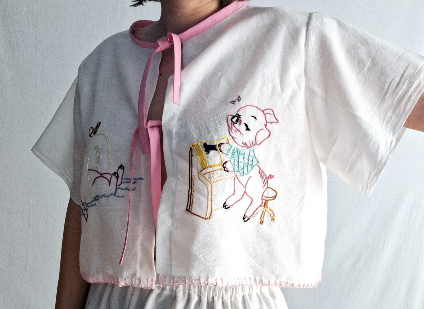 "PIGGY'S CHORES & FUN" 🩷🐷 TWO PIECES SET made with 7 vintage tea towels. FREE SHIPPPING!