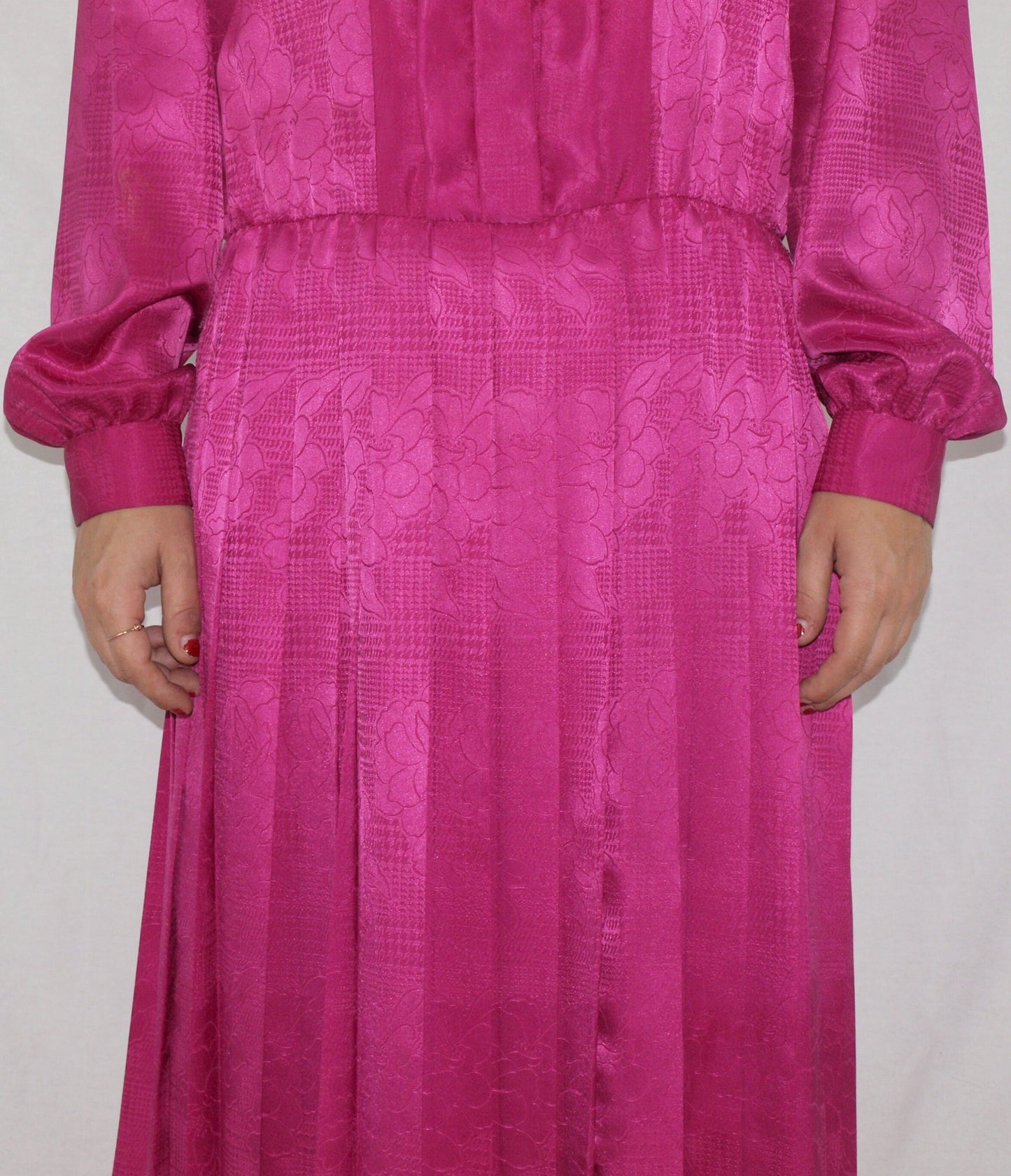 Vintage 60's SECRETARY DRESS made in Spain MAGENTA embossed brocades