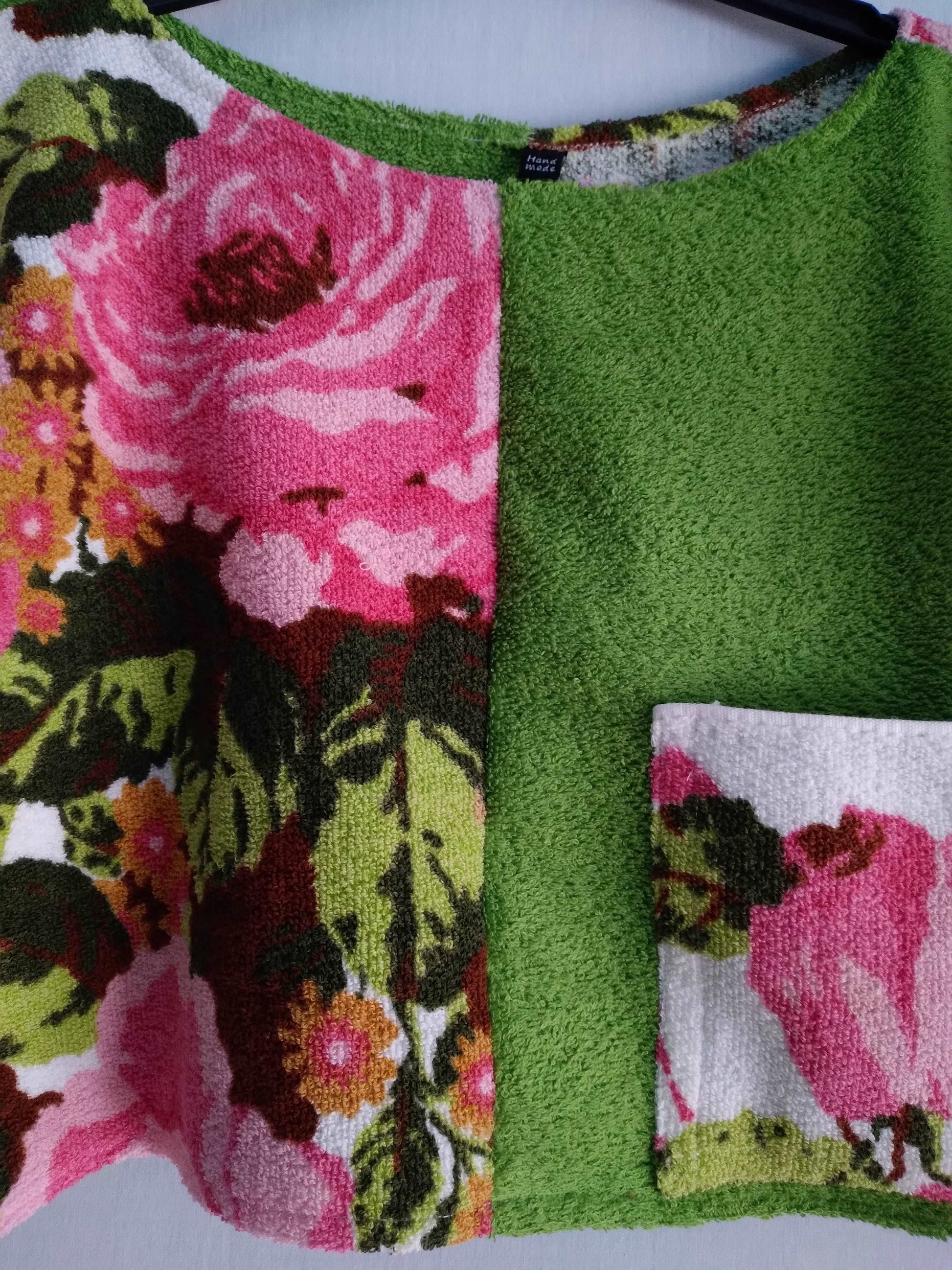 Roses and mantis vintage towel top