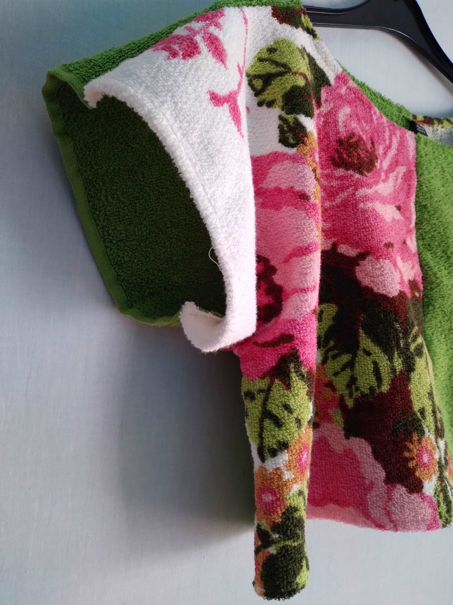 Roses and mantis vintage towel top