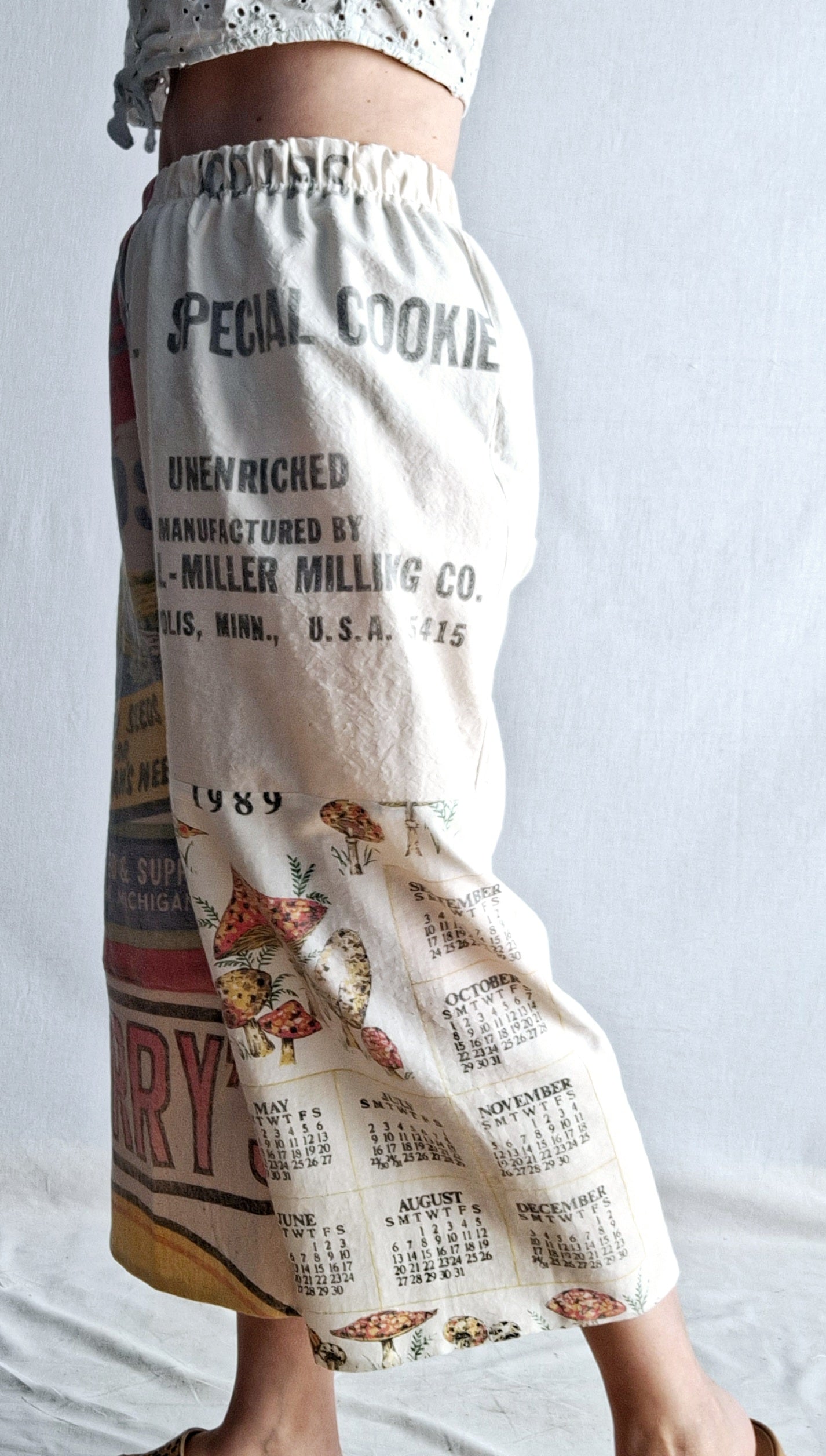 "SPECIAL COOKIE" 🍪 lounge pants. Made with 3 vintage feedsacks and 1 tea towel. FREE SHIPPING