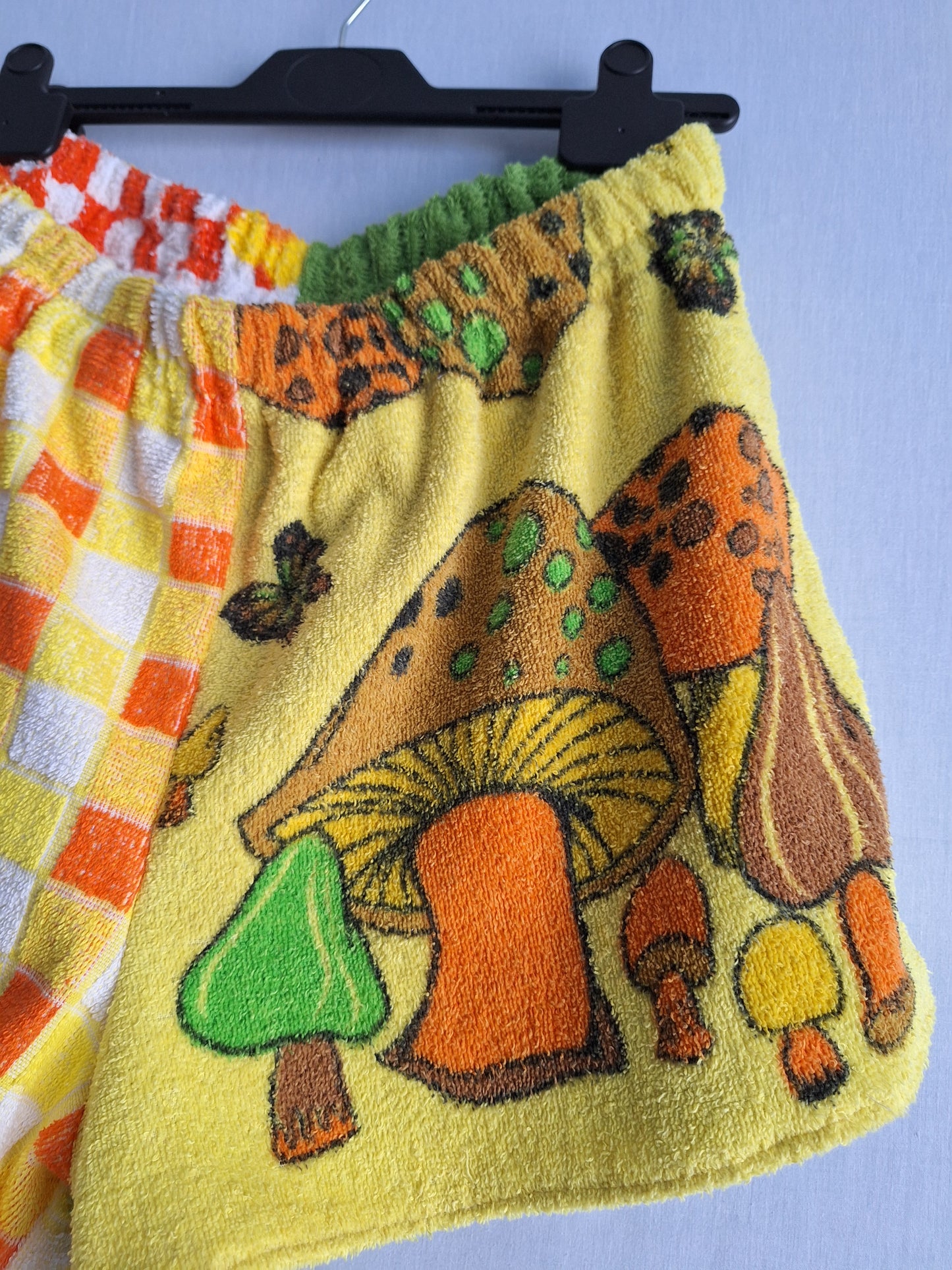 "SETAS & CUADROS" SHORTS 🍄 made with 3 vintage towels. FREE SHIPPING