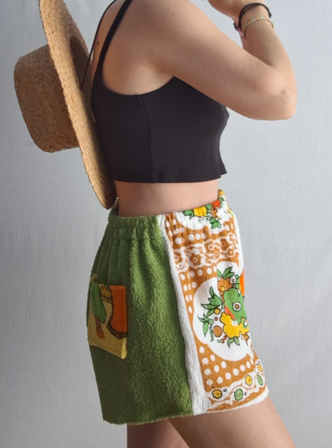 "SETAS & FLORES" SHORTS 🍄🌼 made with 3 vintage towels. FREE SHIPPING