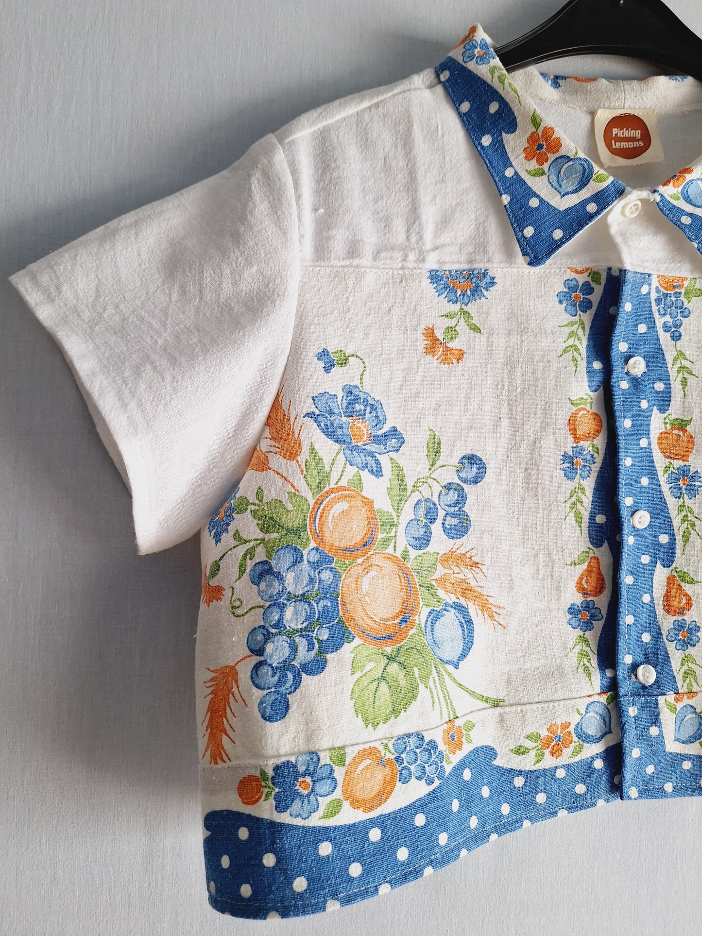 "PEACHES by STARTEX" 🍑 BUTTON UP SHIRT made with vintage tea towel. FREE SHIPPING