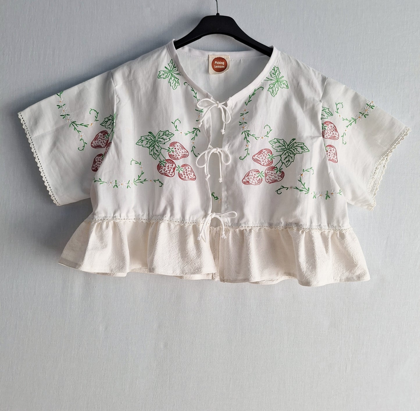 "STRAWBERRIES" TIES TOP 🍓 made with vintage tablecloth. FREE SHIPPING