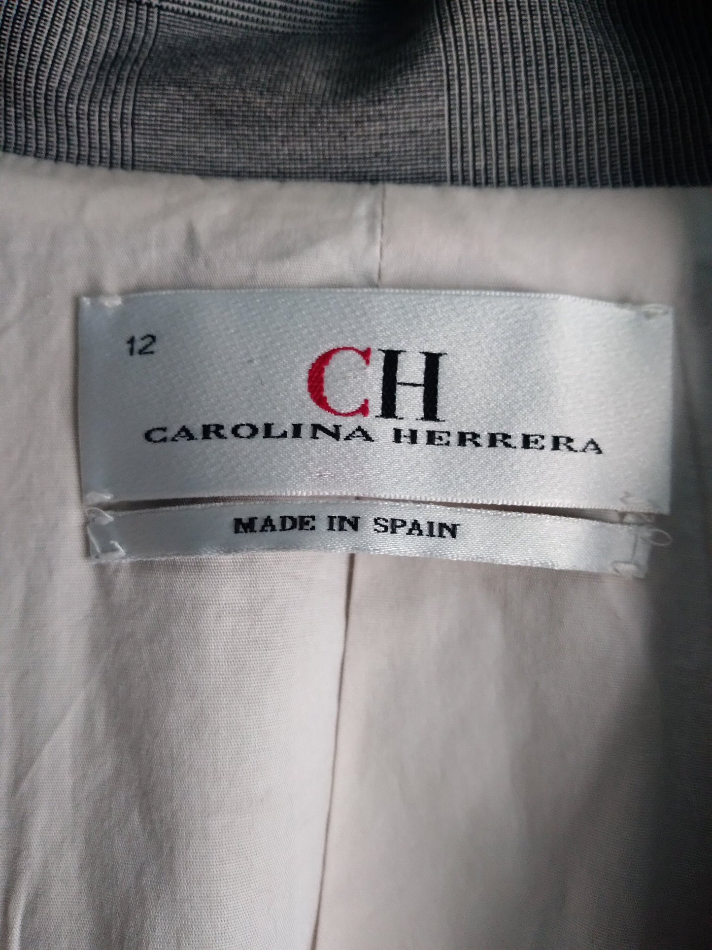 Vintage CAROLINA HERRERA blazer made in spain minimalist