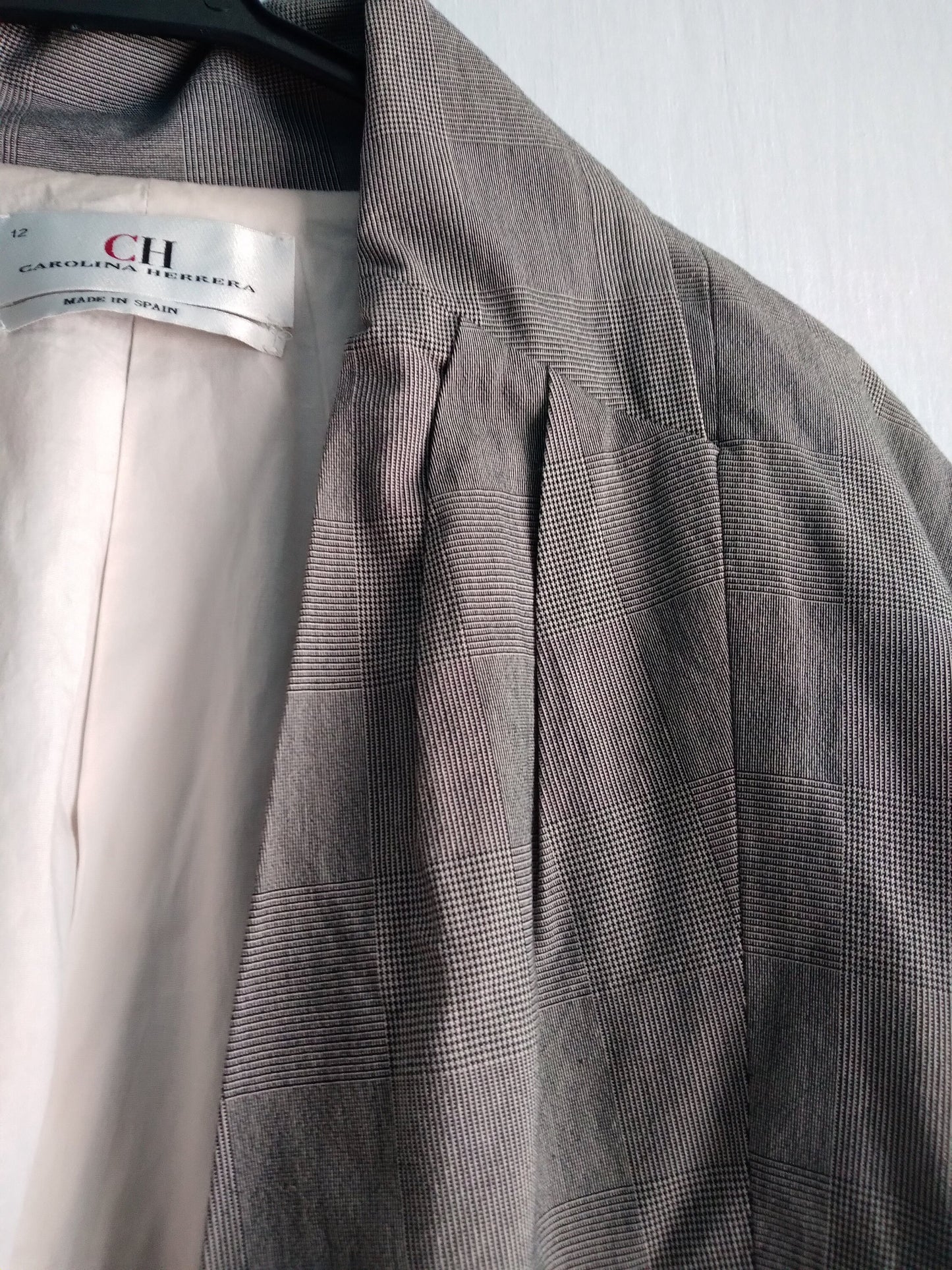 Vintage CAROLINA HERRERA blazer made in spain minimalist